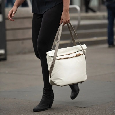 Peak Design Everyday Tote bag