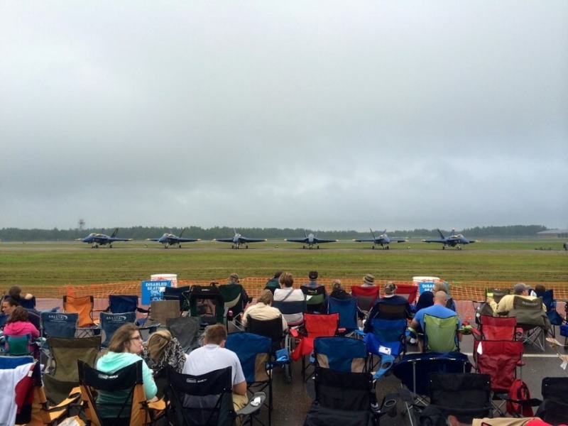 Crowd at the Duluth Air Show