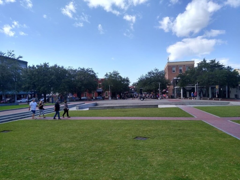 Ellis Square in Savannah, Georgia - Popular destination for travelers.