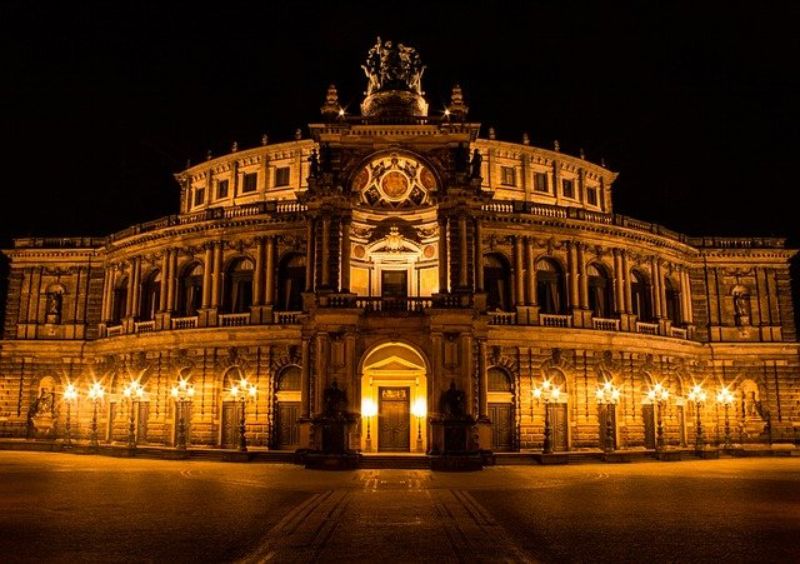  Semper Opera House, Dresden, Germany