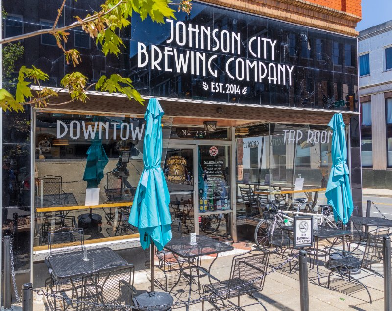 Entrance of Johnson city brewing company