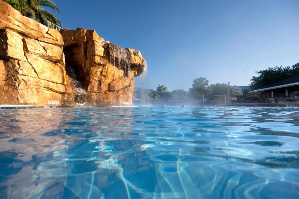 Pool at Hilton Vacation Club Mystic Dunes Orlando