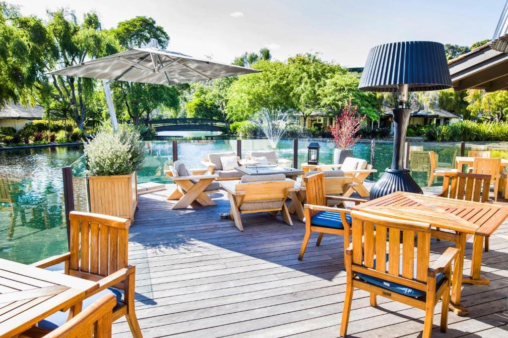 Outdoor table and chairs in Quail Lodge & Golf Club