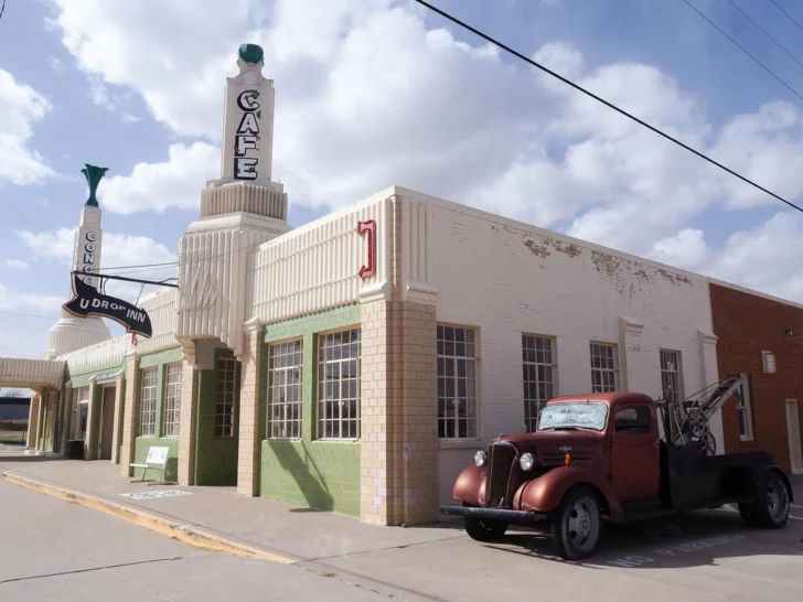 Art Deco Conoco Tower Station and U-Drop Inn Cafe on Route 66, Shamrock, Texas