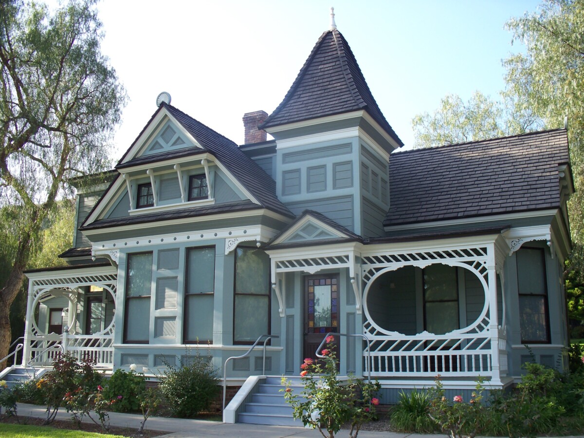 Eastlake Movement Household Exterior