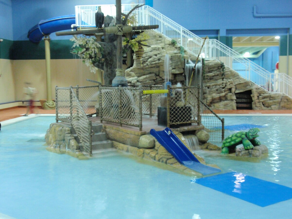 Pool area at Grove Cove Aquatic Center