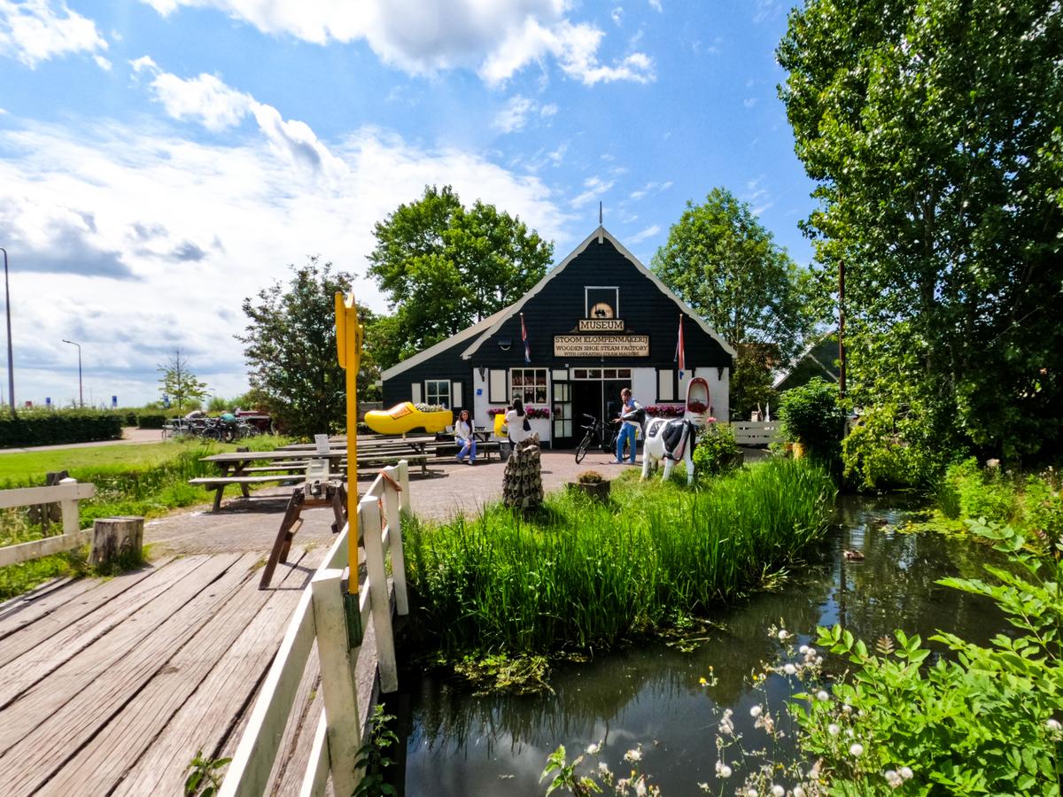 Klompenmakkerij in Marken - Handmade Wooden Shoes