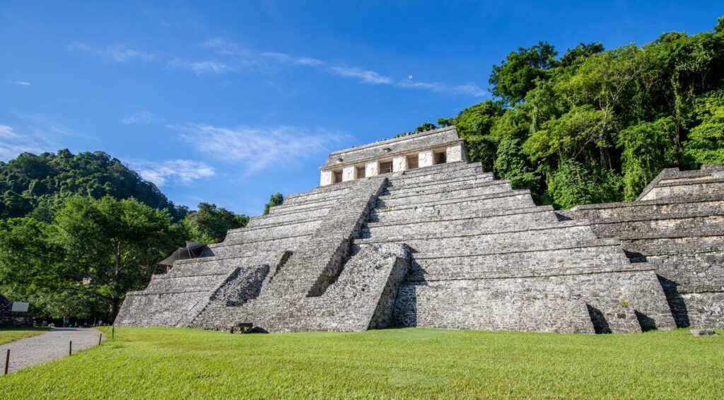 piramides de palenque chiapaz mexico